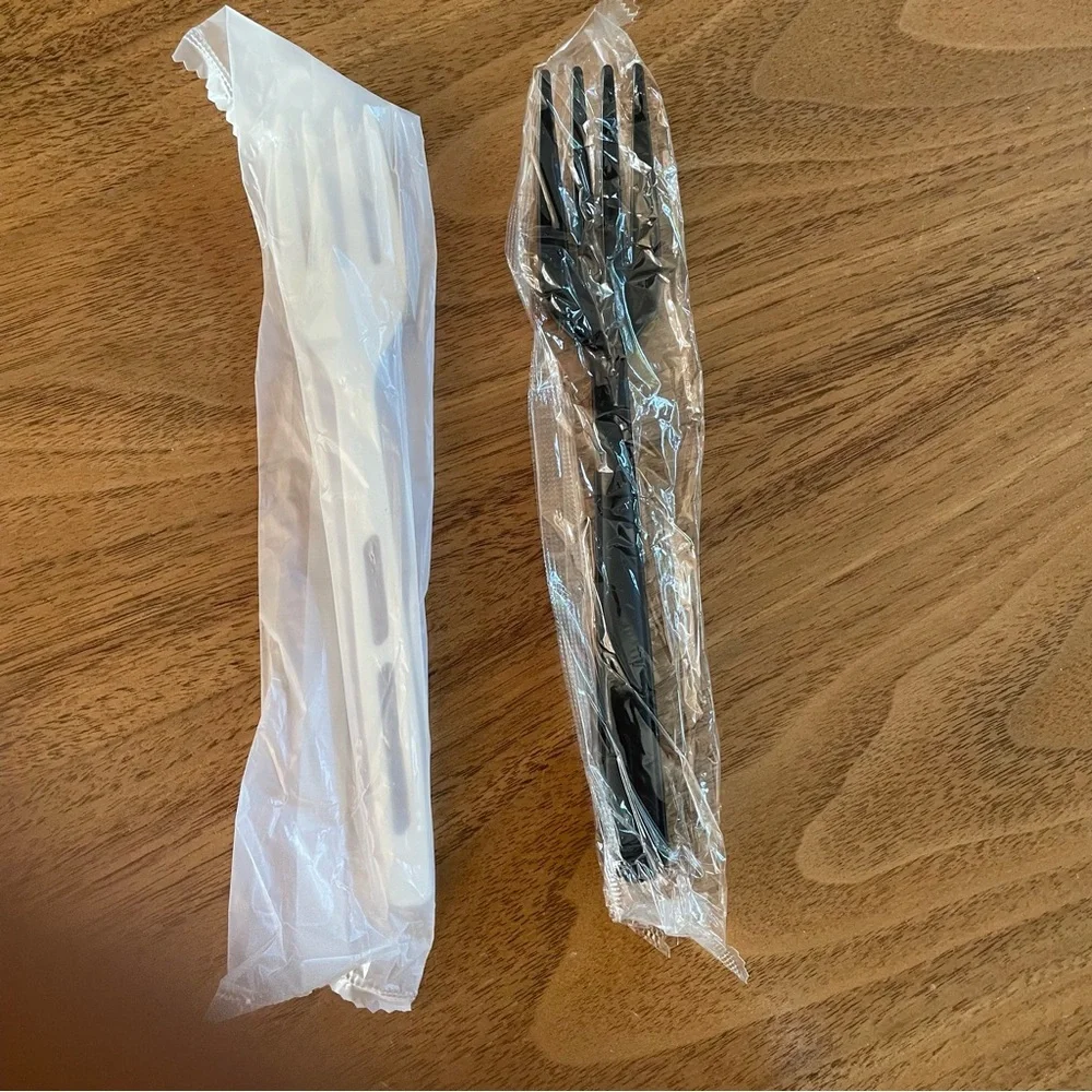 NIP sealed plastic cutlery